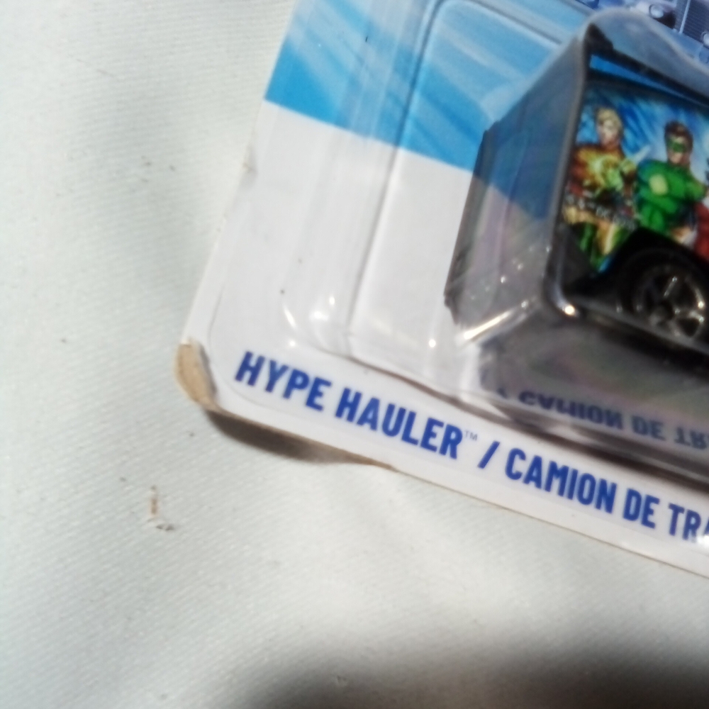 Mattel Hot Wheels DC Hype Hauler - Black and Blue - Picture 6 of 8